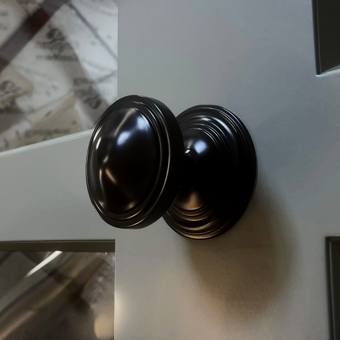 Black Knob 