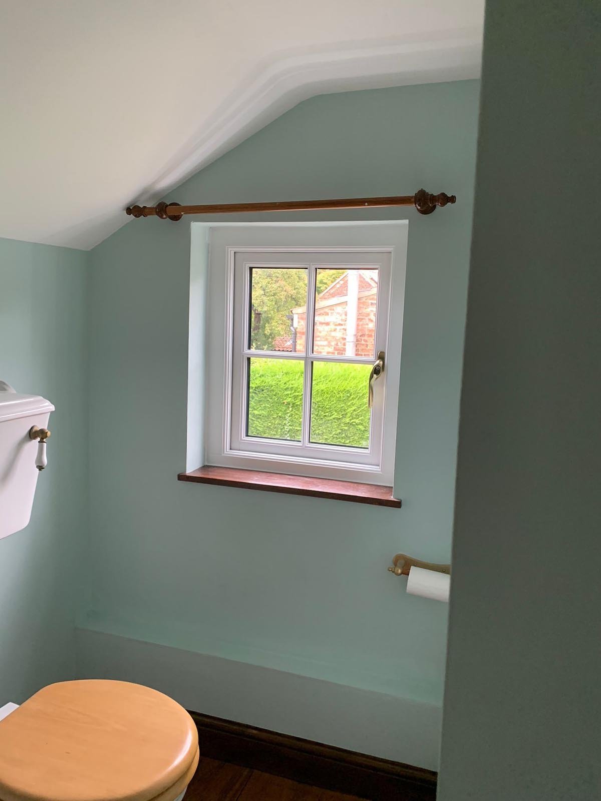 Hp Stormproof window