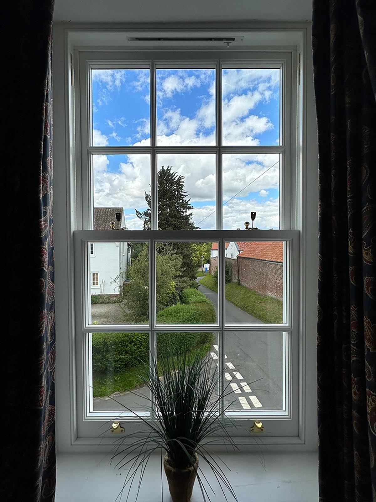 Box Window with Architrave Detail Internal (2)